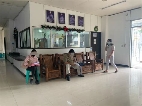 Lawyer of Mandaue's Register of Deeds nabbed for .